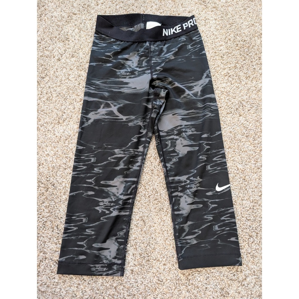 Nike Pro Women Black Grey Water Ripple Print Capri Leggings 618858-010 Small